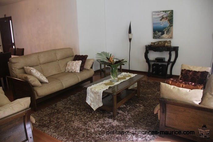 FOR SALE SPACIOUS APARTMENT IN FLOREAL