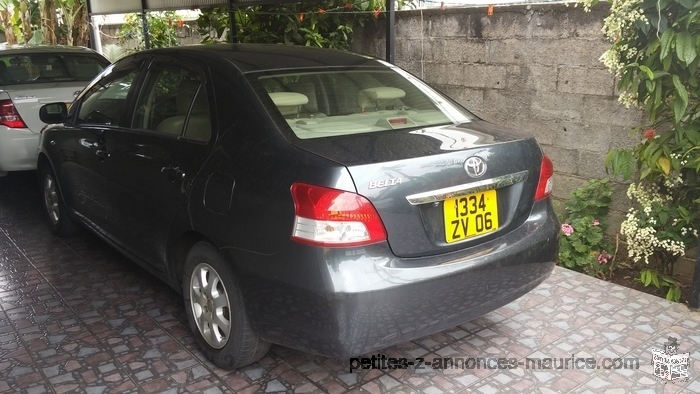 A Vendre Voiture 2006 Toyota Belta 1300 cc - Grade G - Keyless Rs 325K