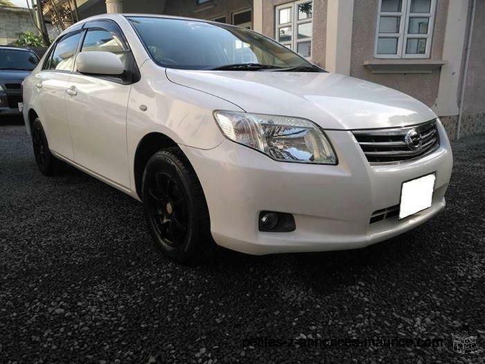 Toyota Axio BLANC 2010