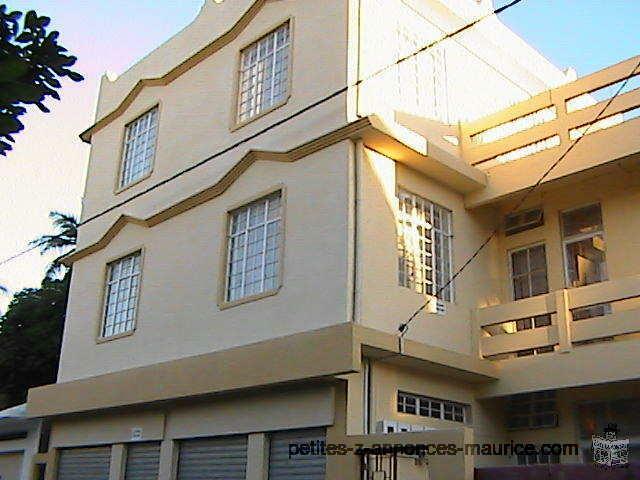 Appartement partagée de trois chambres à louer au centre de Port Louis,