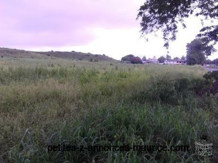 Terrain a Vendre Route Principale Riambel, Surinam