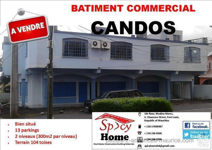 Batiment Commercial a Vendre Candos