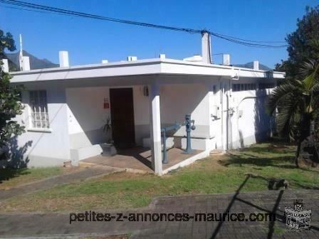 Batiment pour Bureau a louer pointe aux sables