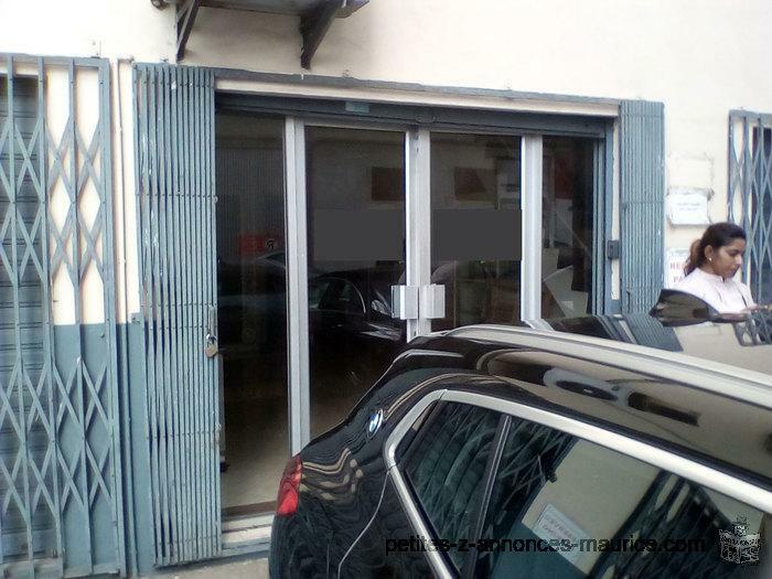 espace commerciale a vendre