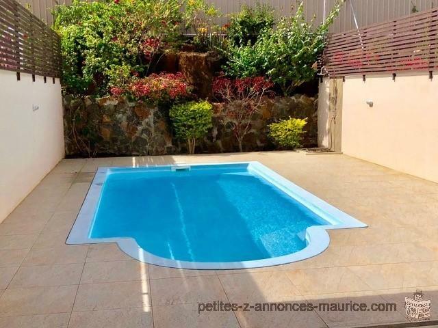 MAGNIFIQUE VILLA MITOYENNE DE 3 CHAMBRES EN REVENTE A POINTE AUX PIMENTS – ILE MAURICE