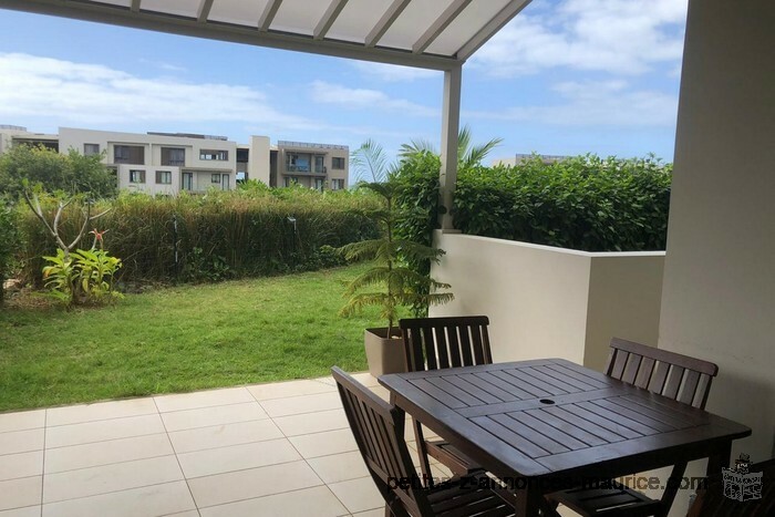 ACCES MER ET GOLF - REVENTE JOLI APPARTEMENT ENTRE MER ET GOLF A AZURI VILLAGE - ILE MAURICE