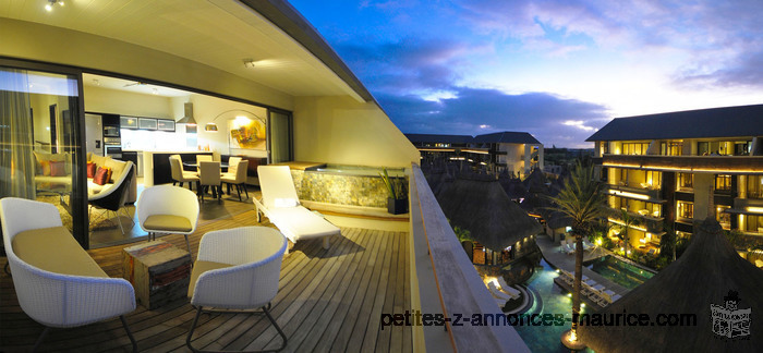 REVEZ TROPICALE! MAGNIFIQUE PENTHOUSE BALINAISE EN REVENTE AU DOMAINE DES ALIZEES A GRAND BAIE