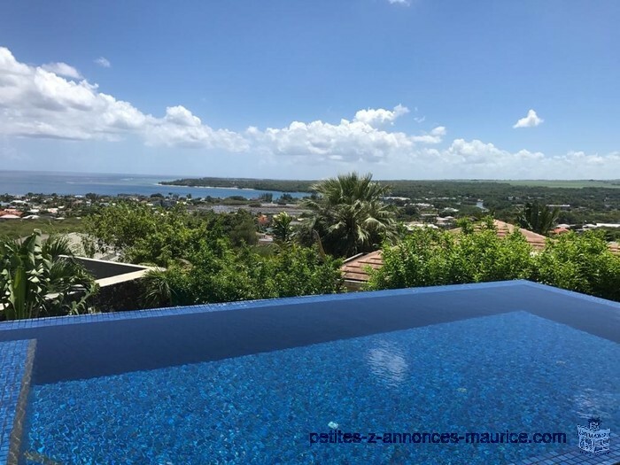 VUE MER SUBLIME! LUXUEUSE VILLA SUR FLANC DE MONTAGNE DEJA CONSTRUITE A TAMARIN – ILE MAURICE