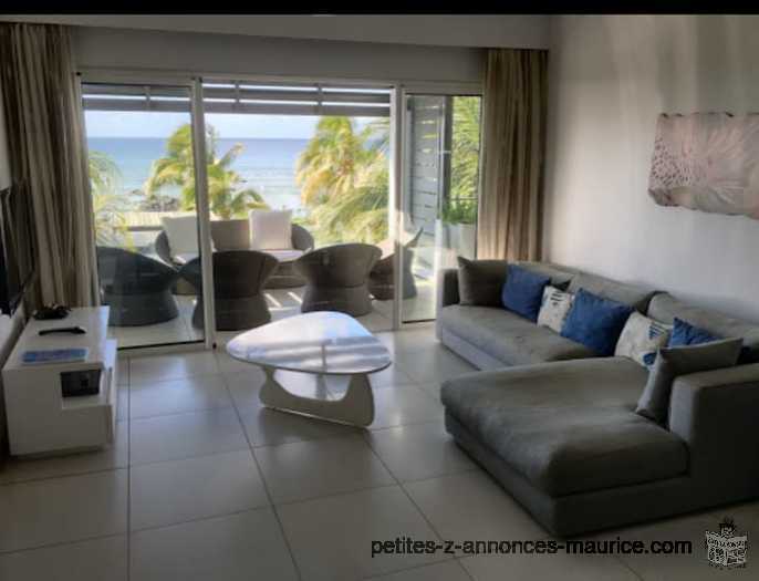 VUE MER MAGNIFIQUE! SOMPTUEUX PENTHOUSE EN FRONT DE MER À TROU AUX BICHES - ILE MAURICE