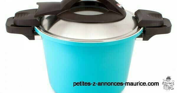 COCOTTE MINUTE EN CÉRAMIQUE.