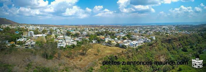 NICE RESIDENCE WITH STUNNING VIEWS IN CENTER AT COROMANDEL - MAURITIUS