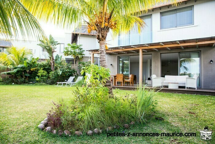 MAGNIFIQUE VILLA AVEC SUPERBE VUE A LA BALISE MARINA A RIVIERE NOIRE – ILE MAURICE