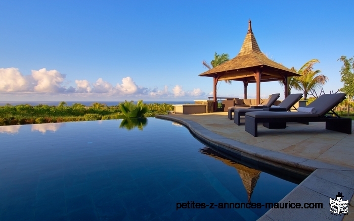 SUMPTUOUS BALINESE VILLAS WITH SEA VIEW AND AROUND A GOLF IN THE AUTHENTIC SOUTH-WEST