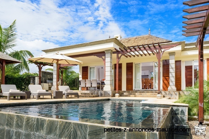 SUMPTUOUS RESALE VILLA OVERLOOKING THE GOLF AND BEACH ACCESS IN BEL OMBRE ESTATE