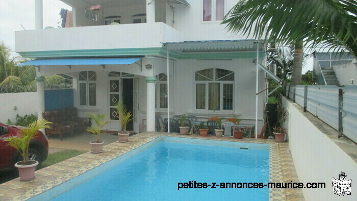 location d'un campement de 4 chambres climatisees avec jacuzzi,piscine privee,wifi,canal+ a GBaie