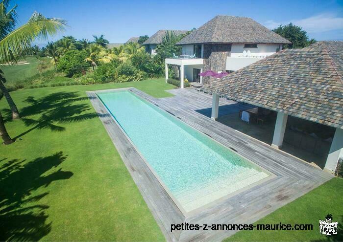 REVENTE PRESTIGIEUSE VILLA AVEC VUE SUR GOLF, LAGON ET ILE AUX CERFS A ANAHITA RESORT