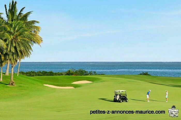 BEAUTIFUL AND HUGE IRS LANDS FOR SALE IN A LUXURIOUS 5 * RESORT ON THE EAST OF MAURITIUS