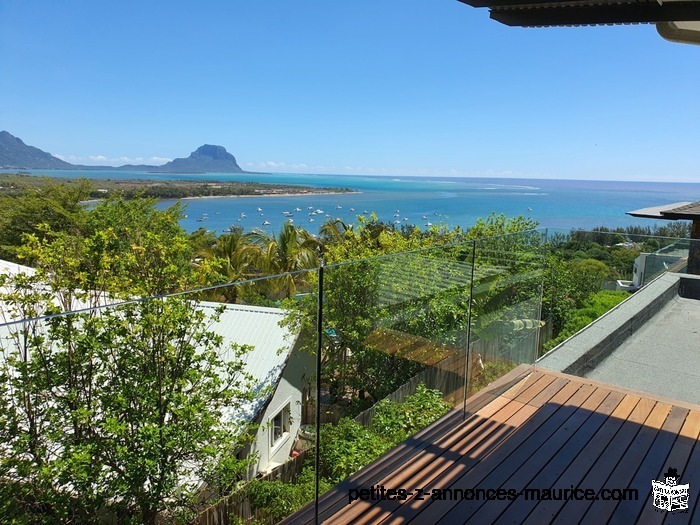 VUE PANORAMIQUE MER & MORNE! MAGNIFIQUE VILLA HAUT DE GAMME A VENDRE A TAMARIN - ILE MAURICE