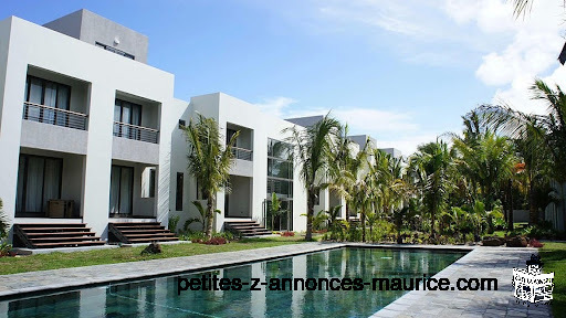 MAGNIFIQUE TRIPLEX TRES PROCHE MER A VENDRE A PEREYBERE – ILE MAURICE