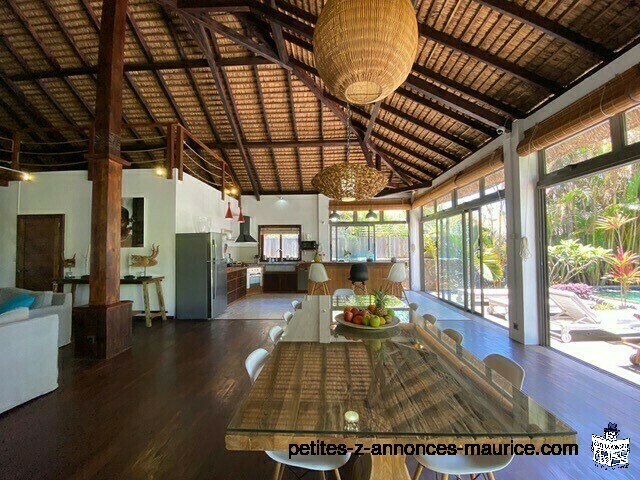 SUPERBE VILLA MEUBLEE STYLE BALINAIS A VENDRE A PEREYBERE – ILE MAURICE