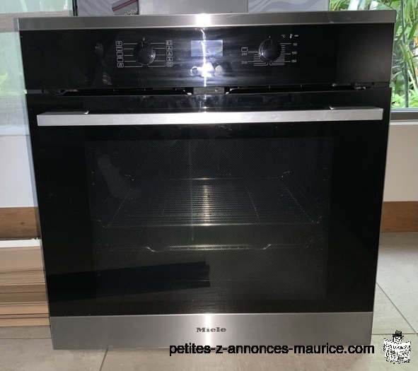 Vends four encastrable «  MIELE » en très bon état