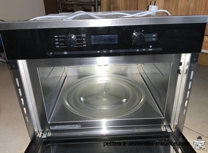 Vends four micro onde encastrable MIELE