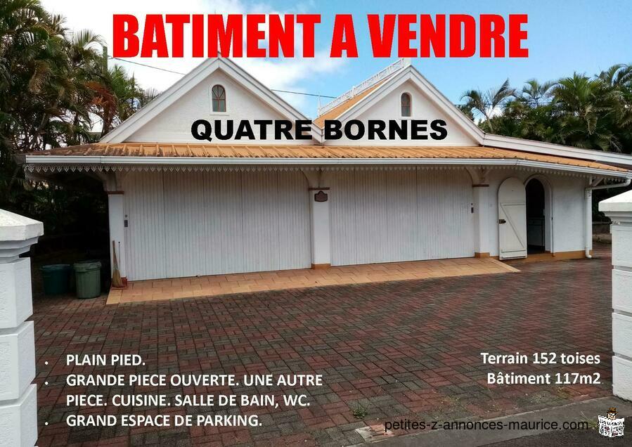 Batiment a Vendre Quatre Bornes