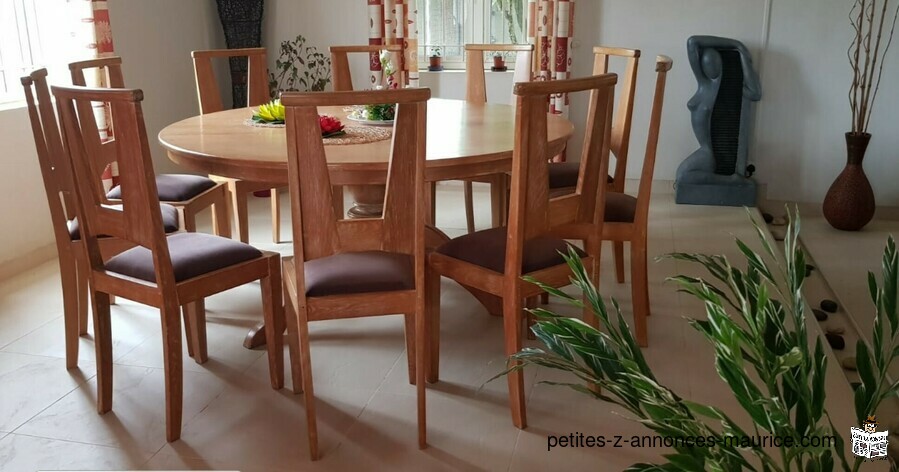 Table ronde Cérusé en bois massif pour 10 personnes