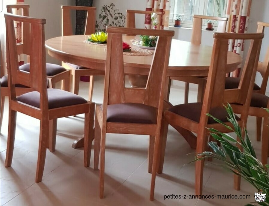 Table ronde Cérusé en bois massif pour 10 personnes