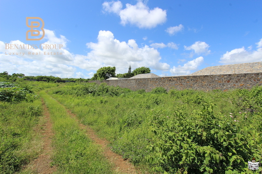 À VENDRE, ILE MAURICE, THE VALE, TERRAIN PLAT ET CONSTRUCTIBLE, POUR PROJET PDS, 6204 M2.