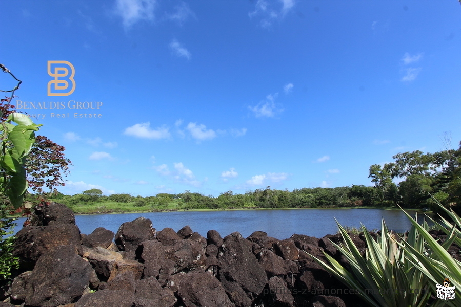 À VENDRE, ILE MAURICE, PEREYBERE, SUR LE CHEMIN 20 PIEDS, TERRAIN PLAT ET CONSTRUCTIBLE DE 1027 M2