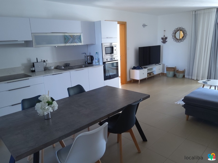 BEL APPARTEMENT MEUBLE AVEC ASCENSEUR A 150M DE LA PLAGE A MONT CHOISY