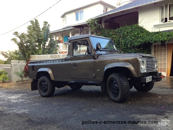 Land Rover Defender 110 Pick Up