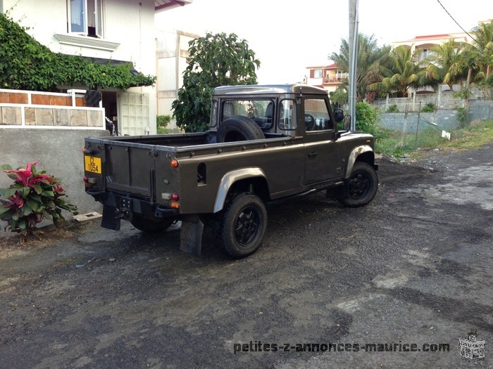 Land Rover Defender 110 Pick Up