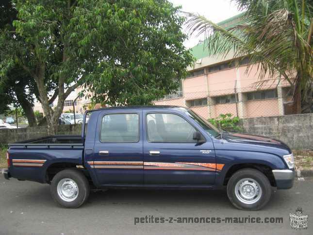 TOYOTA HILUX JAPAN 2000