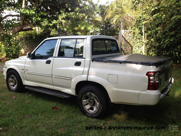 Vends Pickup MUSSO 5 places Automatic