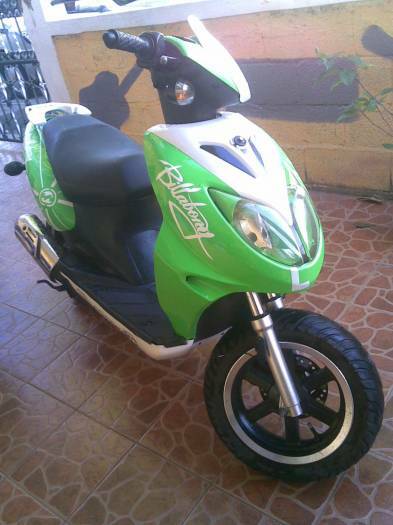 scooter a vendre Rs28,000 100cc