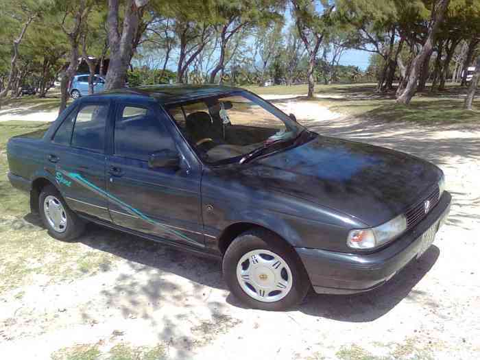 Nissan B13 A Vendre