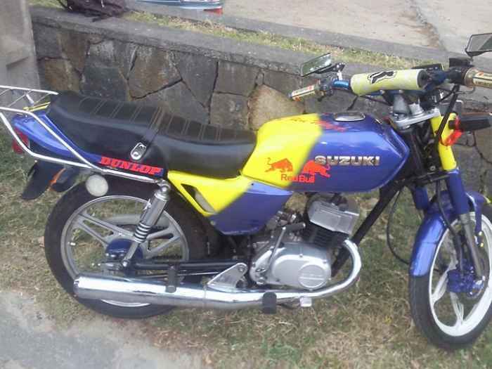 je vends ax 100 suziki cause de depart