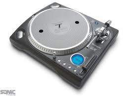 Vends Platine Numark TTX et Mixette Numark 950USB