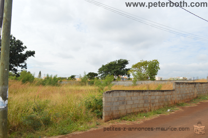 A VENDRE TERRAIN A POINTE AUX SABLES