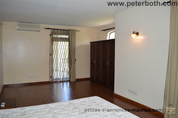 APPARTEMENT A LOUER A QUATRE BORNES (NO:7)