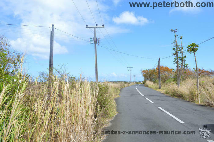 For sale land on the roadside of Petit Raffray.