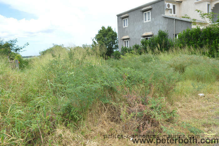 A VENDRE TERRAIN A COROMANDEL