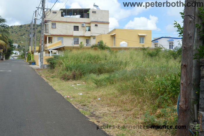 A VENDRE TERRAIN A COROMANDEL