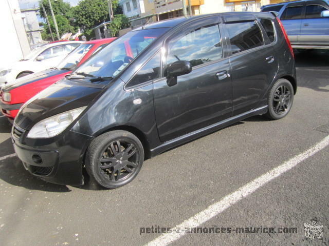 A vendre Mitsubishi Colt 1.5 ZT 05 (Sport).