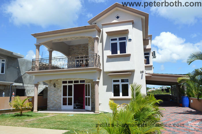 FOR SALE VILLA AT PEREYBERE