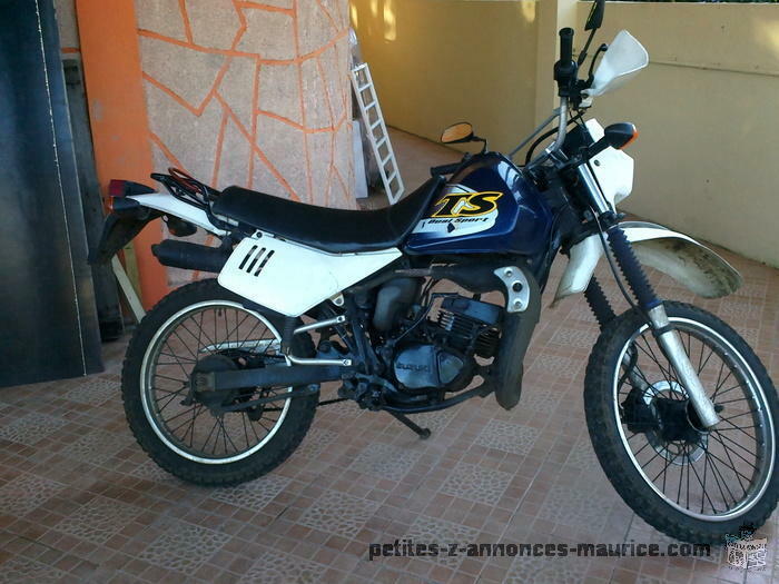 Moto TS 125 Bleu