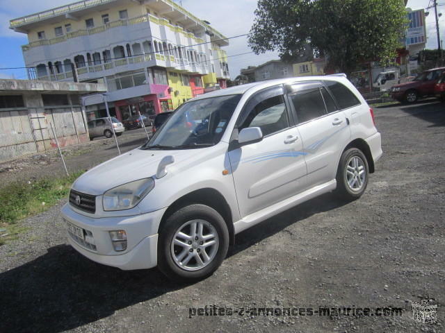 Toyota Rav 4 ( New model). Yr 00