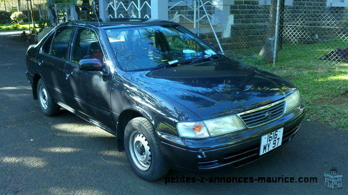 Voiture tres bien entretenue.